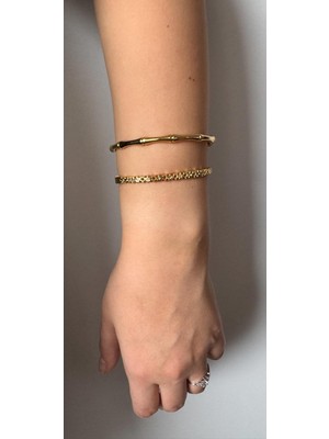 Triya Wear Studio-Çelik-Kararmaz-Gold Renk Yıldız Parlak Taşlı Kadın Bileklik