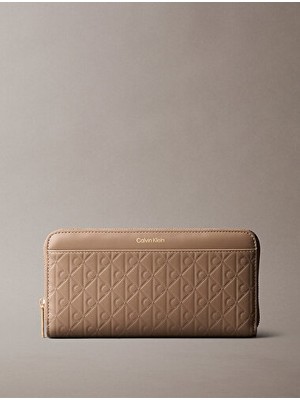 Calvin Klein Kadın Emblem Embossed Uzun Cüzdan