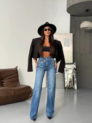 Herton Asimetrik Kemer Detaylı Yüksek Bel Bol Paça  Denim Pantolon