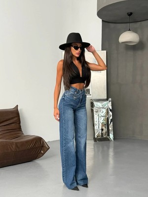 Herton Asimetrik Kemer Detaylı Yüksek Bel Bol Paça  Denim Pantolon