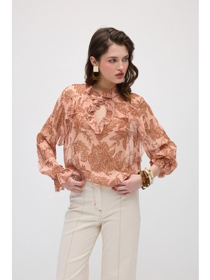 Gusto Volanlı Yaprak Desenli Rayon Şifon Bluz - Pembe