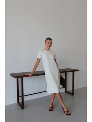 Decostyle Modal Yırtmaçlı Elbise Beyaz Pt