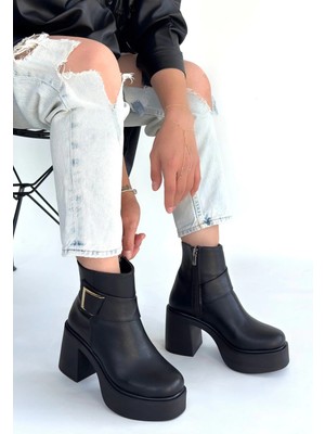 Decostyle Lonji Siyah Cilt Topuklu Bot