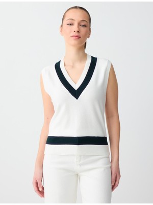 Jimmy Key Kırık Beyaz Düz Kesim V Yaka Triko Süveter