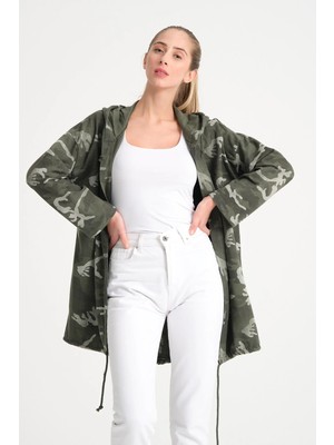 Della Moor Haki Kadın Italyan Sırtı Payetli Kapüşonlu Ceket