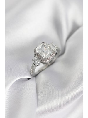 Hobilinka Gümüş Renk Kare Baget Zirkon Taşlı Tek Taş Model Kadın Yüzük - TJ-BYK3937