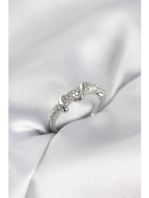 Hobilinka Gümüş Renk Zirkon Taşlı Sarmal Yılan Model Kadın Yüzük