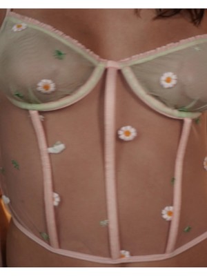 Nuitamore Her Unique Style Papatya Işemeli Büstiyer Takım.