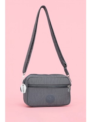 Kadın Çapraz Askılı Üç Gözlü Fermuarlı Krinkıl Günlük Omuz Çantası