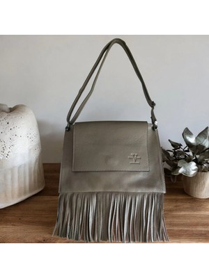 Valvıc Hakiki Deri Püsküllü Genç Kız Çanta