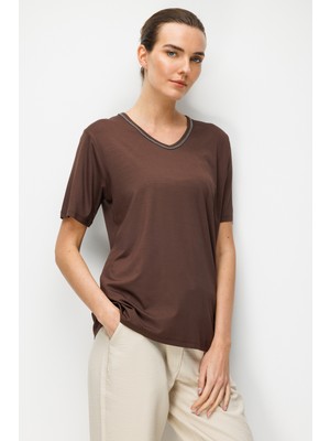 Desen Triko Kadın V Yaka Yaka Kenarı Zincirli Penye T-Shirt K.kahve