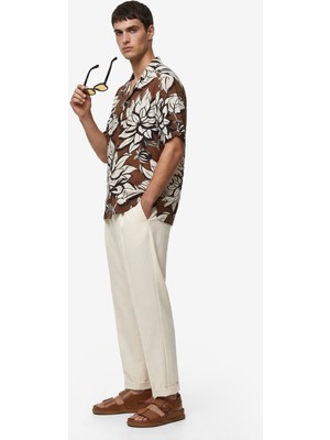 Koton Regular Fit Devrik Yaka Kısa Kollu Viskon Çiçekli Gömlek