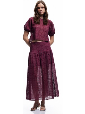 Koton Koton x Melis Ağazat - Pamuklu Astarlı Brodeli Fistolu Kısa Kollu Bisiklet Yaka Bluz