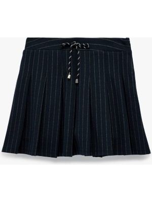 Koton Viskon Karışımlı Pileli Beli Bağcıklı Mini Şort Etek