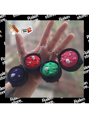 Ralen Cadı Kazanı Tasarımlı Clicker Anahtarlık 4'lü Set – Basmalı Fidget Özellikli 3D Baskı Anahtarlık, Stres Giderici Mini Oyuncak