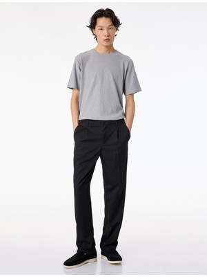 Koton Kısa Kollu Dokulu Bisiklet Yaka Slim Fit Tişört