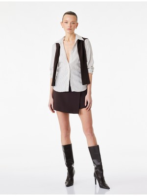 Koton Slim Fit Yanları Büzgülü Uzun Kollu Viskon Çizgili Gömlek