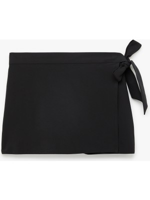 Koton Paraşüt Kumaş Bağlama Detaylı Mini Şort Etek