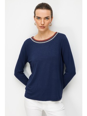 Desen Triko Kadın Sıfır Yaka Yakası Iki Renkli Işlemeli Taşlı Penye Bluz Lacivert