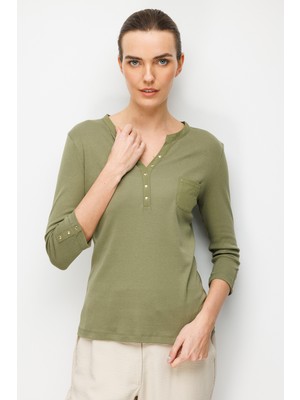 Desen Triko Kadın Açma Yaka Kol Ucu Metal Düğmeli Pamuklu Penye Bluz Haki