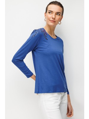 Desen Triko Kadın Sıfır Yaka Omuzu Nakış Işlemeli Penye Bluz Indigo