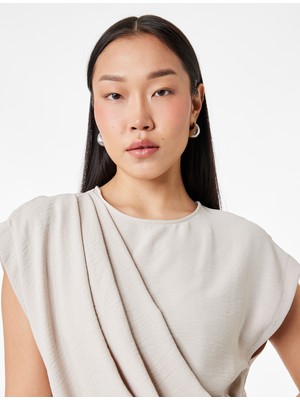 Koton Bisiklet Yaka Drapeli Kolsuz Asimetrik Bluz