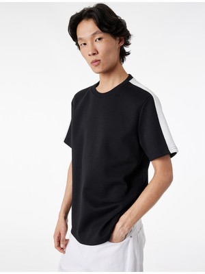 Koton Regular Fit Renk Bloklu Bisiklet Yaka Kısa Kollu Tişört