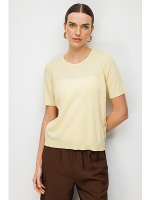 Desen Triko Kadın Sıfır Yaka Verev Çizgili Yanı Düğmeli Ince Triko Bluz Sarı