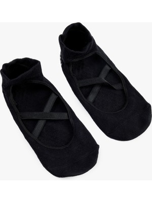 Koton Lastikli Kaydırmaz Yoga Çorabı