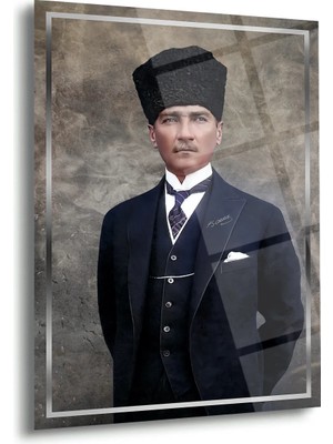 Shiny Art Atatürk Şapkalı ve Takım Elbiseli Renkli Portre Cam Tablo – ATA184