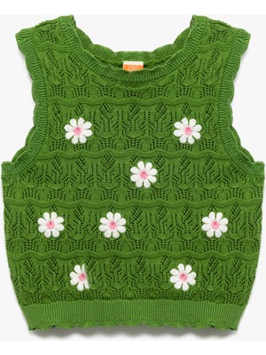 Koton Çiçek Nakış Detaylı Bisiklet Yaka Pamuklu Triko Crop Atlet