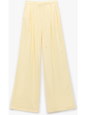 Koton Beli Bağlama Detaylı Pileli Cepli Keten Karışımlı Düz Geniş Paça Pantolon