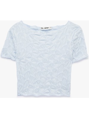 Koton Bürümcük Kumaş Slim Fit Kısa Kollu Kayık Yaka Crop Tişört