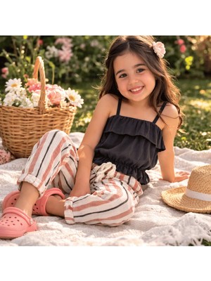 Çikoby Kız Çocuk Askılı Crop Siyah T-Shirt Çizgili Pantolon Alt-Üst Takım