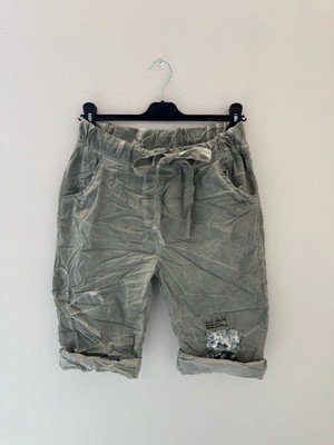 Della Moor Haki Kadın Italyan Çiçek Işlemeli Payetli Likralı Şort