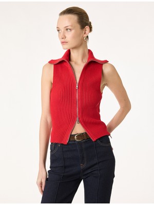 Koton Devrik Yaka Kolsuz Alt ve Üst Fermuar Kapama Detaylı Triko Yelek