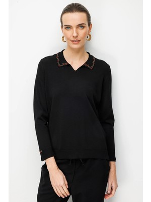 Desen Triko Kadın Polo Yaka Nakışlı Ince Triko Bluz Siyah