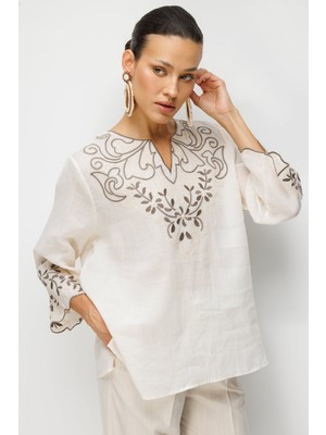 Ekol Kadın Hakim Yaka Nakışlı Keten Bluz 2846 Ekru
