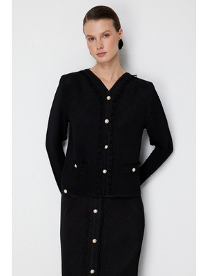 Ekol Kadın V Yaka Akordiyon Kumaş Bluz 2606 Siyah