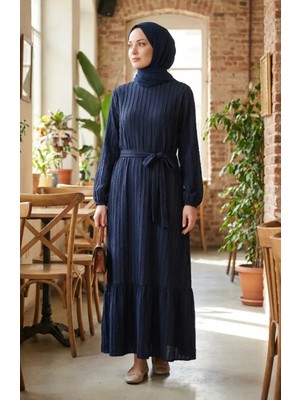 Büzgülü Dokulu Kuşaklı Elbise 2242-01 Lacivert