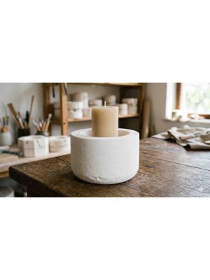 Talaşoğlu Doğal Mineral Döküm Silindir Şamdan - Dekoratif Beyaz Mumluk