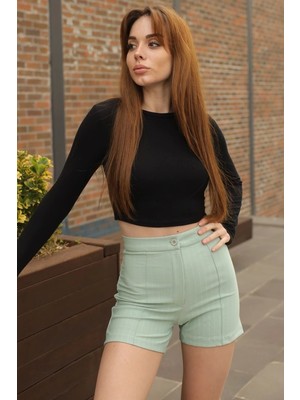 Kuzgun Ticaret Zarif ve Şıklığı Bir Arada Sunan Yüksek Bel Krep Esnek Çimalı Çizgili Şort Su Yeşili ( Lisinya )
