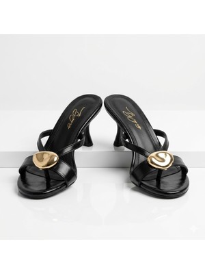 Kindep (Inna) Düğme Detaylı Günlük Kadın Terlik Siyah