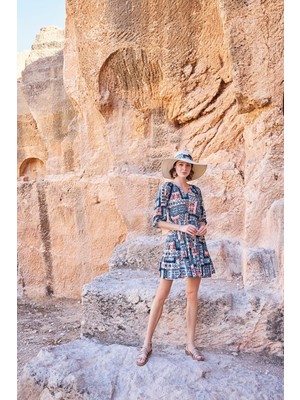 Nemere Angel Etnik Desenli Truvakar Kollu V Yaka Elbise