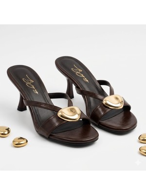 Kindep (Inna) Düğme Detaylı Günlük Kadın Terlik Kahve