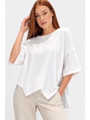 Mg Giyim Kadın Beyaz Oversize Asimetrik Kesim Tişört