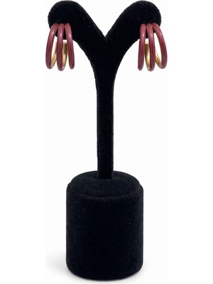 Pangu Üç Halka Formlu Akrilik Detaylı Altın Renk Lak Kaplama Küpe