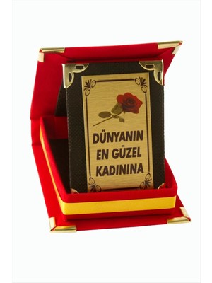 SiHako Dünyanın Güzel Kadınına Plaketi