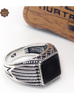 Midyat Nurtaş Gümüş Kare Oniks Taşlı Klasik Model 925 Ayar Gümüş Çocuk Yüzüğü 201025375