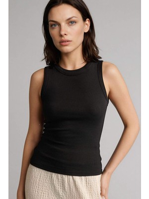 DeFacto Slim Fit Basic Düz Bisiklet Yaka Fitilli Kaşkorse Atlet F8721AX26SP